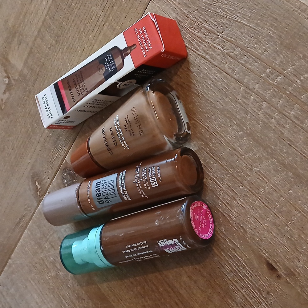 New Uoma, Covergirl, Maybelline Bundle Of 3 Foundation And Concealer Makeup - Picture 16 of 16